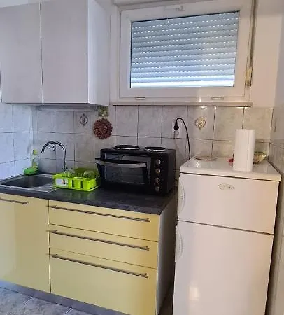 Smartstar Apartment *