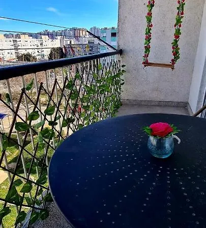 Smartstar Apartment